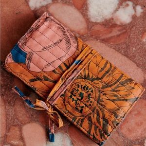Sézane jewelry pouch